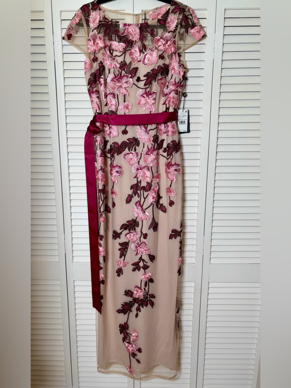 NWT Adrianna Papell Cascading Floral Column Gown 10 - Picture 3 of 6